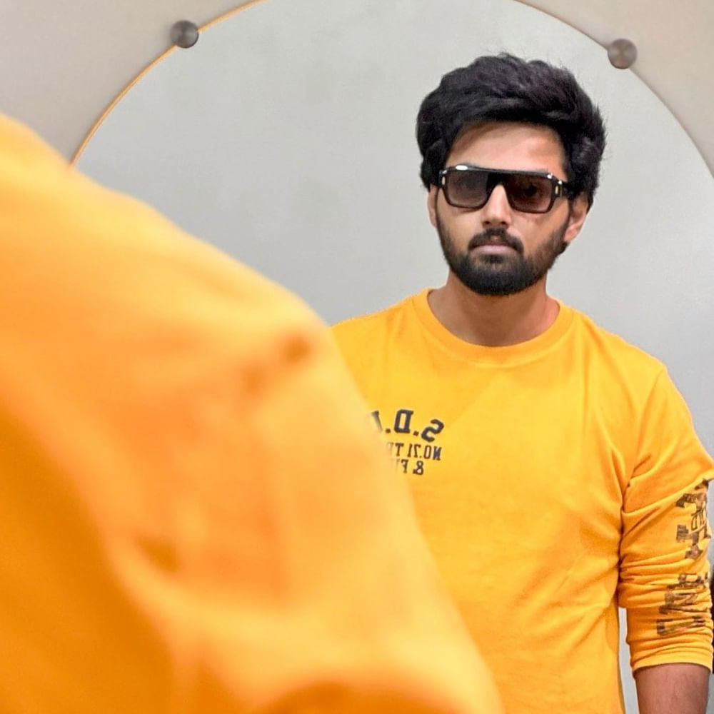 ఆ మధ్య సింబా ఈజ్ కమింగ్ అంటూ ప్రమోషన్ చేసిన ఈయన.. ఇప్పుడు మాత్రం సైలెంట్ అయిపోయారు. ప్రశాంత్ వర్మ, మోక్షజ్ఞ సినిమా ఆగిపోయిందనే ప్రచారం ఎక్కువైపోయింది. 