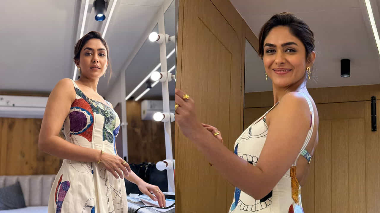ఫ్యామిలీ స్టార్ మూవీ తర్వాత ఈ అమ్మడుకు తెలుగులో అంతగా అవకాశాలు ఏవి రావడం లేదనే చెప్పాలి. దీంతో ఈ బ్యూటీ బాలీవుడ్ పై కన్నేసి అక్కడ పలు సినిమాలతో బిజీగా ఉంది.