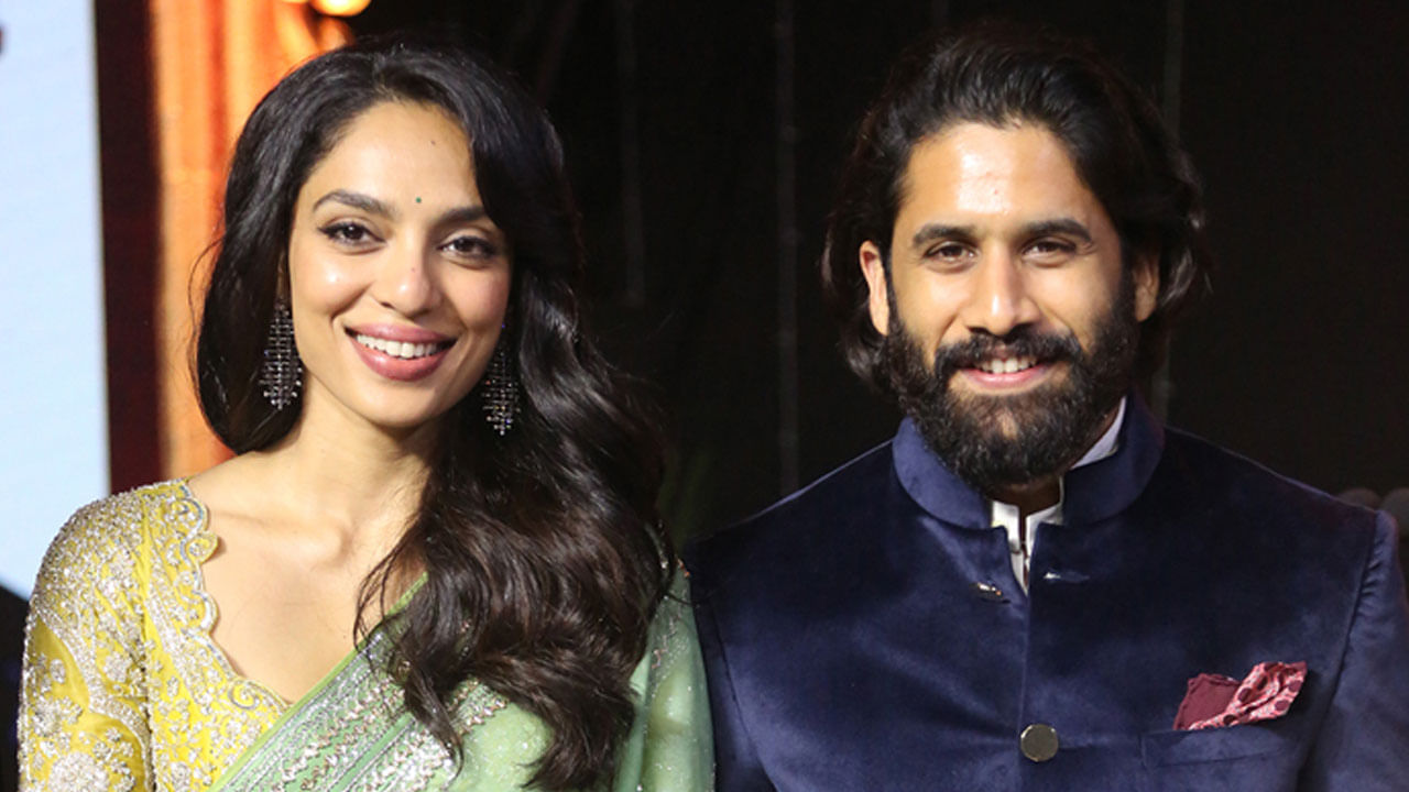 ఇక వీరి వివాహం తర్వాత చైతూ తండేల్ మూవీ రిలీజై బ్లాక్ బస్టర్ హిట్ అందుకుంది. దీంతో అందరూ, శోభితా అడుగు పెట్టిన వేళా విశేషం చైతూ సూర్ హిట్ అందుకున్నారంటూ చెప్పుకొచ్చారు.