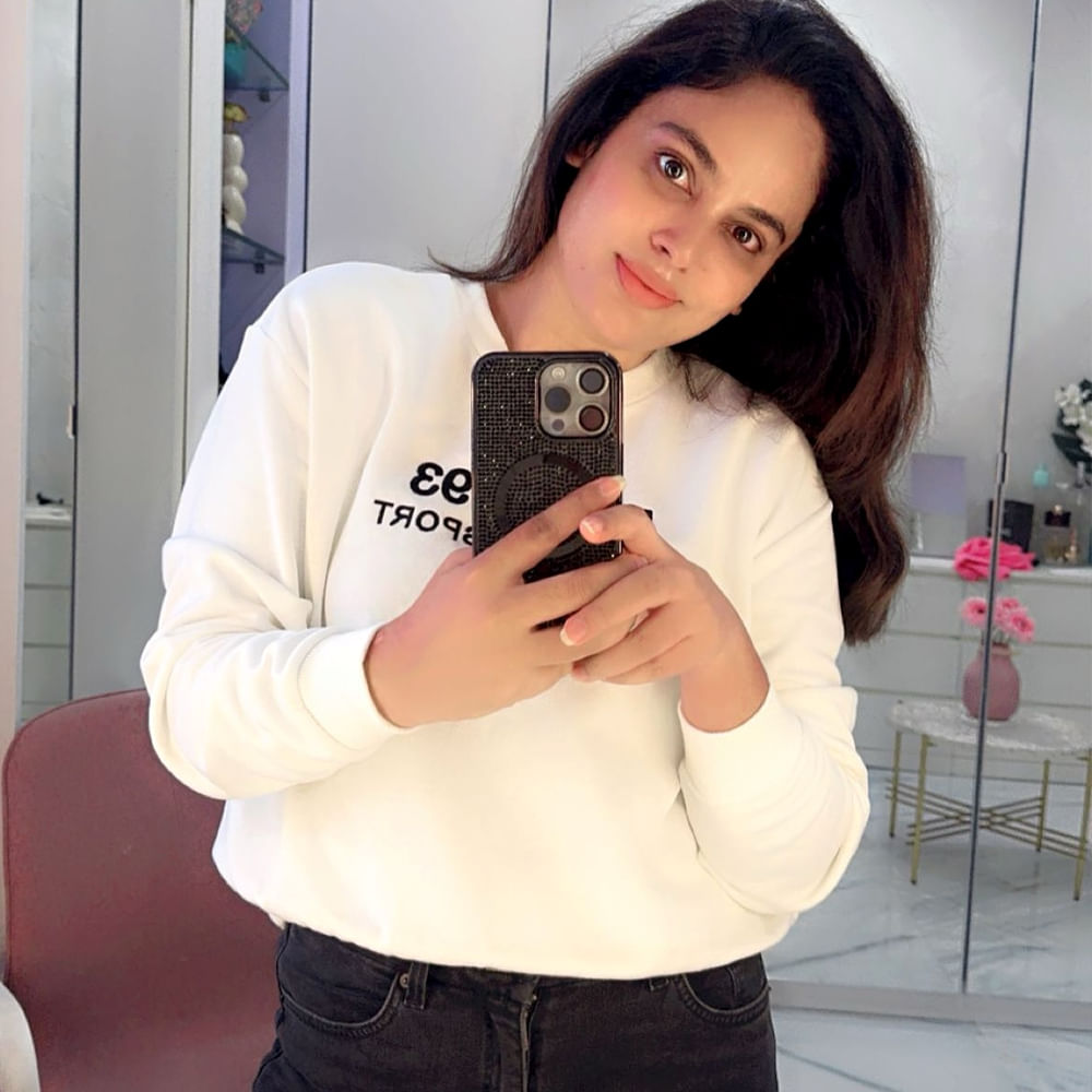 తెలుగులో 13 సినిమాలు చేసినా కూడా ఈ చిన్నదానికి ఆశించిన స్థాయిలో అవకాశాలు రాలేదు. ఇంతకూ ఈ ముద్దుగుమ్మ ఎవరో తెలుసు కదా.. ఆమె నందిత శ్వేతా. ఈ చిన్నది.. తెలుగు, తమిళ్, కన్నడ భాషల్లో సినిమాలు చేసి మెప్పించింది ఈ అందాల భామ.