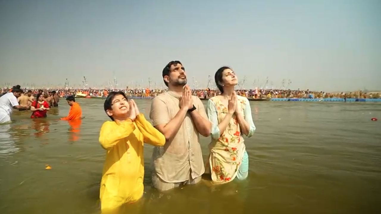 Kumbh Mela: మహా కుంభమేళాలో మంత్రి లోకేష్ దంపతుల పుణ్యస్నానాలు.. వీడియో