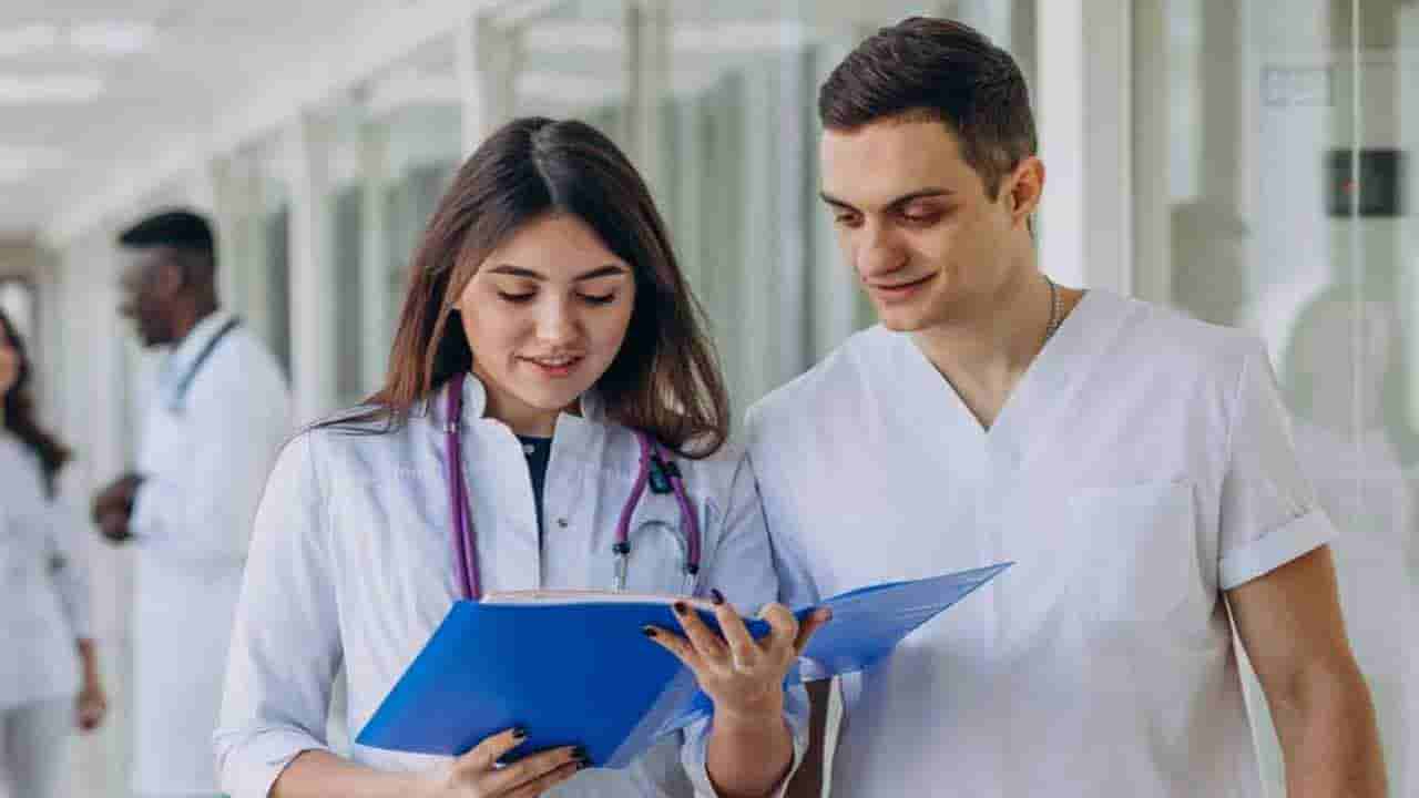 NEET PG 2024 cut-off Marks: నీట్‌ పీజీ కనీస అర్హత మార్కులు మళ్లీ తగ్గాయ్‌.. కౌన్సెలింగ్‌లో వారందరికీ ఛాన్స్‌!