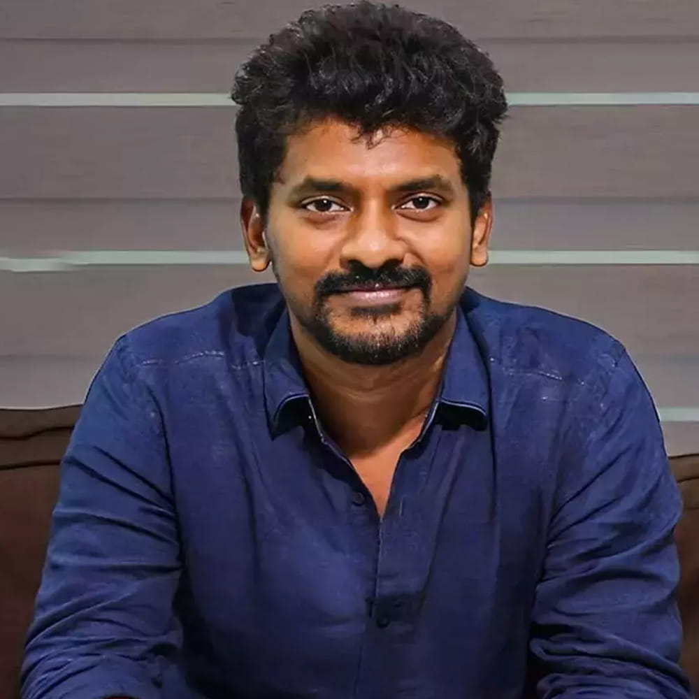 త్రివిక్రమ్ - బన్నీ సినిమా కంప్లీట్ కాగానే... అట్లీ ఐకాన్స్టార్ సినిమా స్టార్ట్ అవుతుంది. ప్యాన్ ఇండియా లెవల్లో అట్లీ చేస్తున్న ఈ మోస్ట్ యాంటిసిపేటెడ్ ప్రాజెక్టులోనూ కోలీవుడ్ హీరో లేకపోవడం ఇప్పుడు కోడంబాక్కం సర్కిల్స్ లో డిస్కసింగ్ పాయింట్ అయింది.