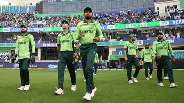 Pakistan: ఛాంపియన్స్ ట్రోఫీ ఎఫెక్ట్.. పాక్ క్రికెటర్ల జీతాలు భారీగా తగ్గించిన పీసీబీ.. ఒక్క మ్యాచ్కు ఎంతంటే?