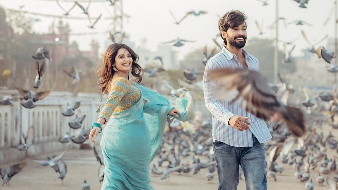 ఇక ఎప్పుడూ తన లవర్‌తో కలిసి రీల్స్ చేసిన వీడియోస్, తన కలి సి ఎంజాయ్ చేసిన ఫొటోస్ సోషల్ మీడియాలో షేర్ చేస్తూ  ఉంటుంది ఈ ముద్దుగుమ్మ.