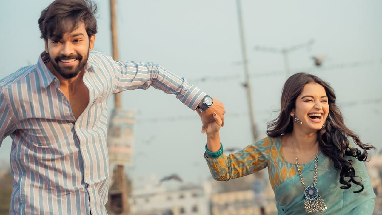 తాజాగా ప్రియాంక వాలెంటైన్స్ డే సందర్భంగా,.ఈ ప్రేమ జంట, పౌవురాల మధ్య   ఏంజాయ్ చేస్తూ.. వారి ప్రేమను  బయటపెట్టారు.దీనికి సంబంధించిన ఫొటోలను ప్రియాంక షేర్ చేసింది.