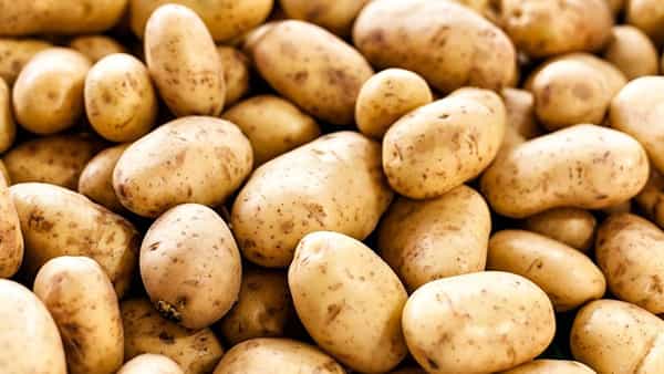 Kitchen Hacks: వంటకే కాదు.. క్లీనింగ్కి కూడా బంగాళాదుంప..! తెలిస్తే షాక్ అవుతారు..!