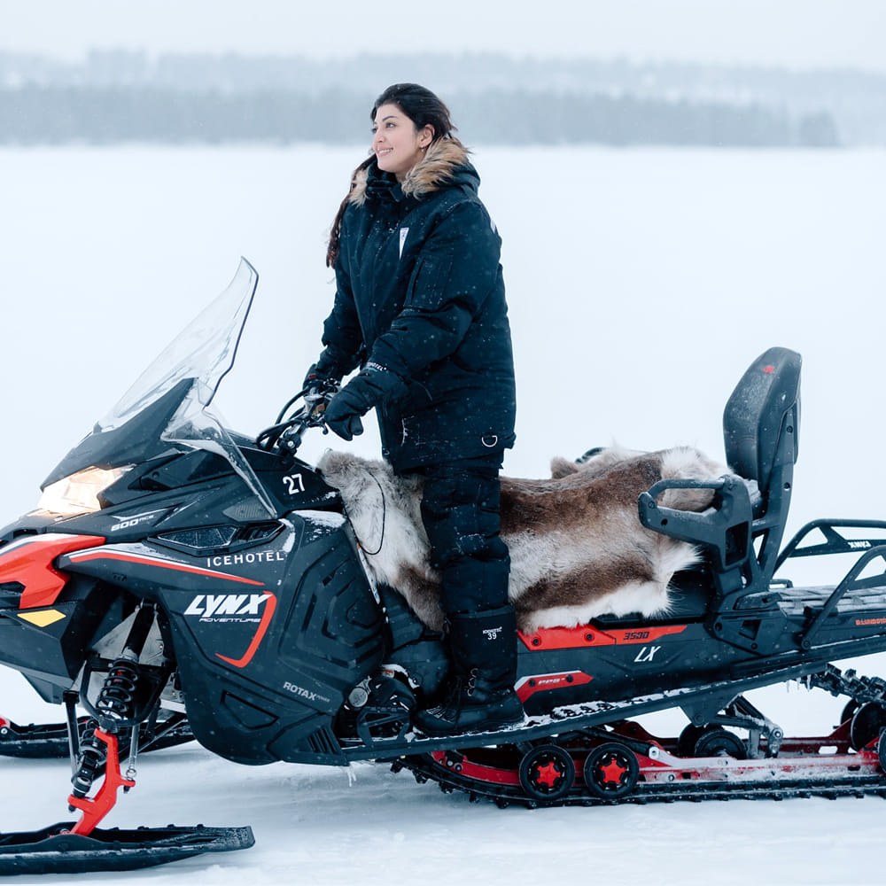 ఆ మధ్యన హిందీలోనూ కొన్ని సినిమాలు చేసింది. అయితే తెలుగులోనే ఈ ముద్దుగుమ్మ బాగా ఫేమస్. సిద్ధార్థ్, మహేష్ బాబు, ఎన్టీఆర్, పవన్ కల్యాణ్, రామ్, మంచు మనోజ్ వంటి స్టార్ హీరోల సినిమాల్లో యాక్ట్ చేసింది అందాల తార.