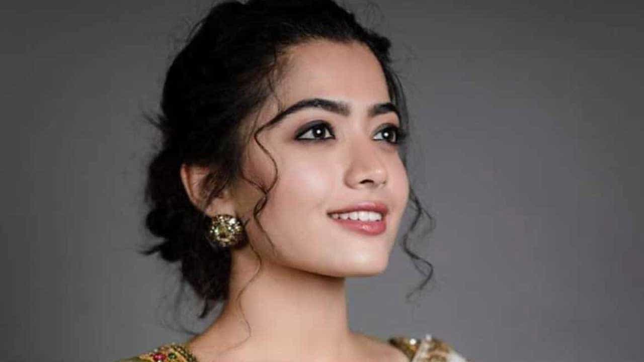 ఎక్కడి విషయాలు అక్కడే.. ఎక్కడి శ్రమ అక్కడే.. ఏదీ ఇంకో చోటికి మోయడం, చేరవేయడం నాకు తెలియదు. నాలో నాకు బాగా నచ్చిన విషయం అదేనంటూ సక్సెస్ సీక్రెట్ని ఆల్రెడీ రివీల్ చేశారు మిస్ మందన్న.