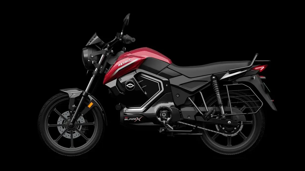రివోల్ట్ మోటార్స్ అధికారికంగా ఆర్‌వీ బ్లేజ్ఎక్స్‌ను మార్కెట్‌లోకి విడుదల చేసింది. ఈ బైక్ ధర రూ.1,14,990 (ఎక్స్-షోరూమ్)గా ఉంది. 
