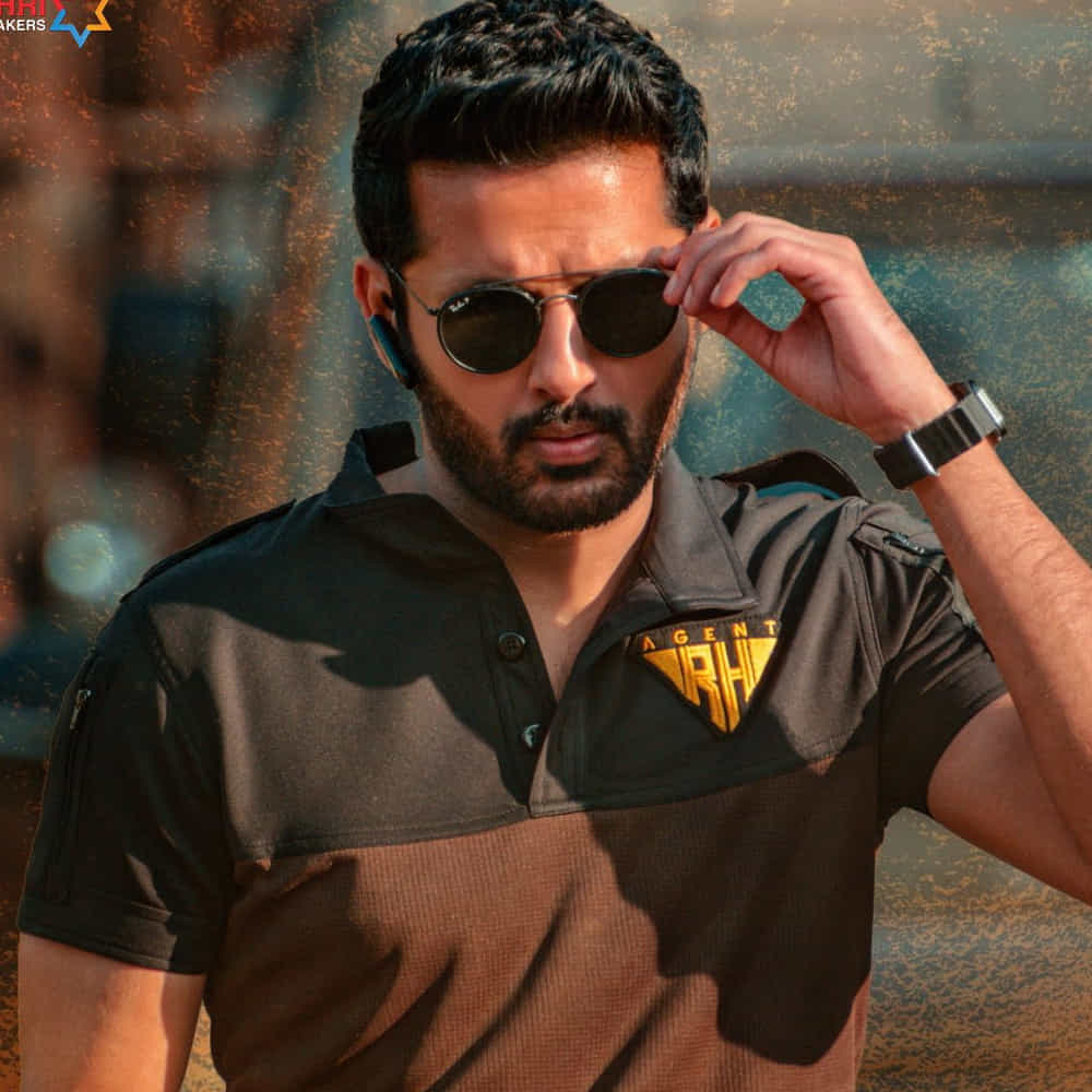 అదే డేట్‌కు యంగ్ హీరో నితిన్ రాబిన్‌ హుడ్, ఆ తరువాత రోజు సూపర్ హిట్ సీక్వెల్స్  మ్యాడ్‌ స్క్వేర్ రిలీజ్‌కు రెడీ అవుతున్నాయి. ఇలా రెండు నెలల పాటు వెండితెర మీద కుర్ర హీరోల జోరే కనిపించనుంది.