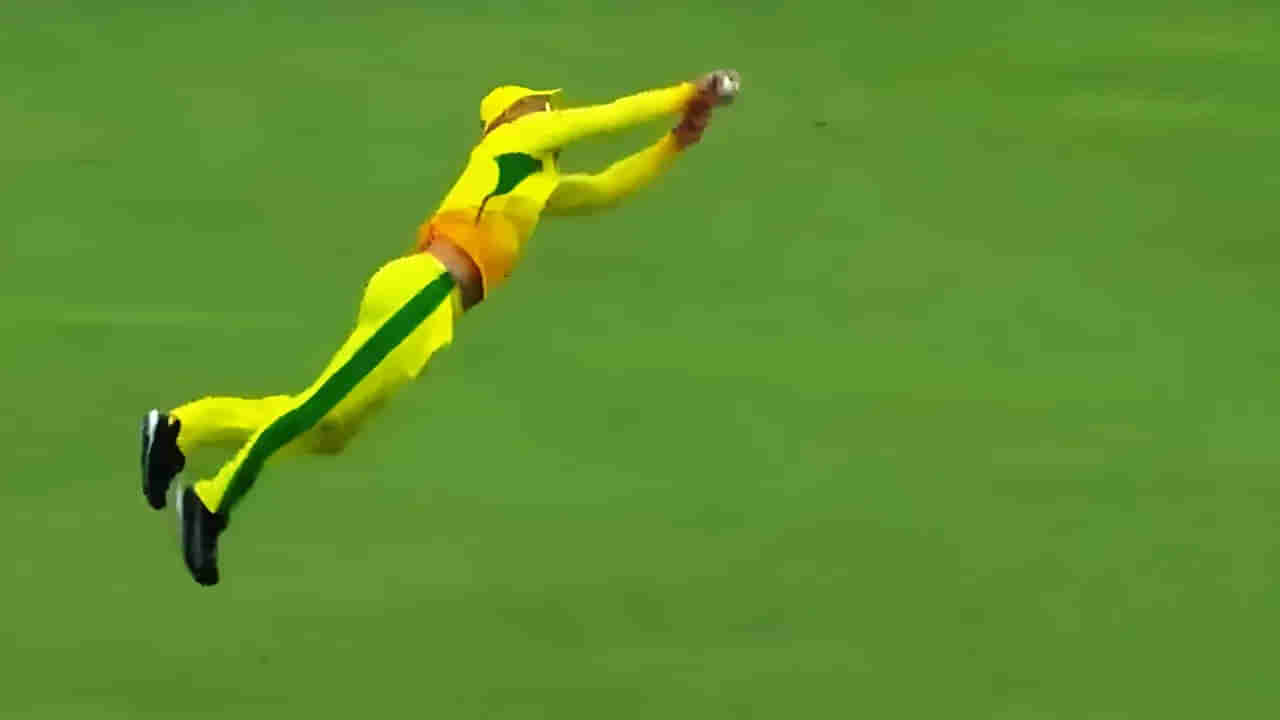 SA20 League: వావ్.. 40 ఏళ్ల వయసులోనూ గాల్లోకి ఎగిరి మైండ్ బ్లోయింగ్ క్యాచ్‌.. వీడియో ఇదిగో