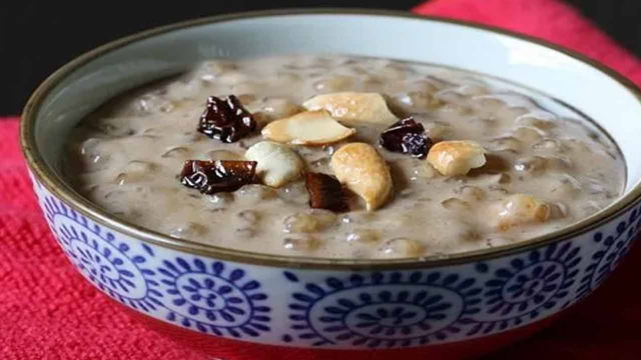 వేసవి కాలంలో కొంచెం పనిచేసినా త్వరగా అలసిపోతాం. శరీరంలో శక్తి త్వరగా తగ్గిపోతుంది. అలాంటి వారు సగ్గుబియ్యం తిసుకుంటే తక్షణమే శక్తి లభిస్తుంది. ఊబ‌కాయం ఉన్నవాళ్లు ఈ సగ్గుబియ్యం తీసుకోవడంవల్ల శ‌రీరంలో కొవ్వు క‌రుగుతుంది. శరీరంలోని కొలెస్టరాల్ స్థాయిలు స‌మ‌తాస్థితిలో ఉంటాయి. అందువల్ల ఆరోగ్యంగా ఉండటమేగాక బరువు కూడా తగ్గుతారు.