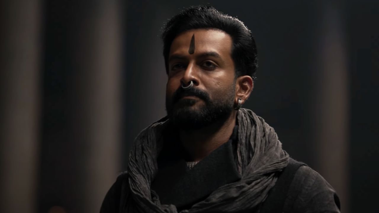 నాకు లాంగ్వేజ్‌ బేరియర్స్ అసలెప్పుడూ లేవంటున్నారు పృథ్విరాజ్‌ సుకుమారన్‌. సలార్‌తో సీక్వెల్‌తో పాటు మహేష్‌ సినిమాలోనూ కీ రోల్‌ చేస్తున్నారు పృథ్విరాజ్‌. ఆయన డైరక్ట్ చేసిన ఎల్‌2 ఎంపురాన్‌ కూడా తెలుగులో విడుదలవుతోంది.