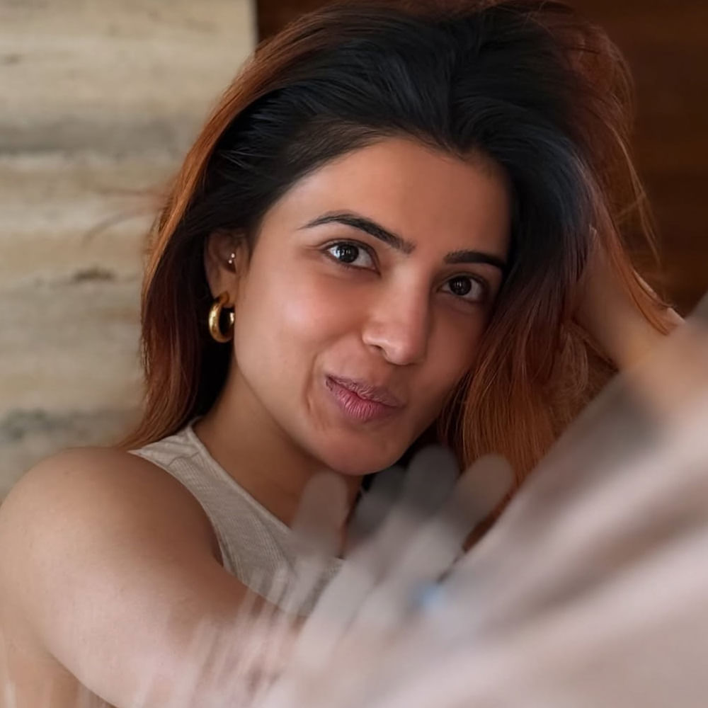 సమంత.. ప్రత్యేకంగా పరిచయాలు అవసరం లేని పేరు. సినిమాలు చేసినా చేయకపోయినా సోషల్ మీడియాలో ఎప్పుడూ వినిపించే పేరు. ఇప్పుడు కూడా ఇదే జరుగుతుంది. స్యామ్ నేమ్ వైరల్ అవుతుంది. 