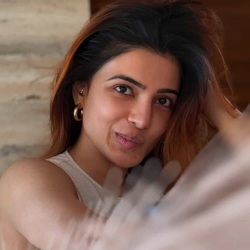 సమంత.. ప్రత్యేకంగా పరిచయాలు అవసరం లేని పేరు. సినిమాలు చేసినా చేయకపోయినా సోషల్ మీడియాలో ఎప్పుడూ వినిపించే పేరు. ఇప్పుడు కూడా ఇదే జరుగుతుంది. స్యామ్ నేమ్ వైరల్ అవుతుంది.