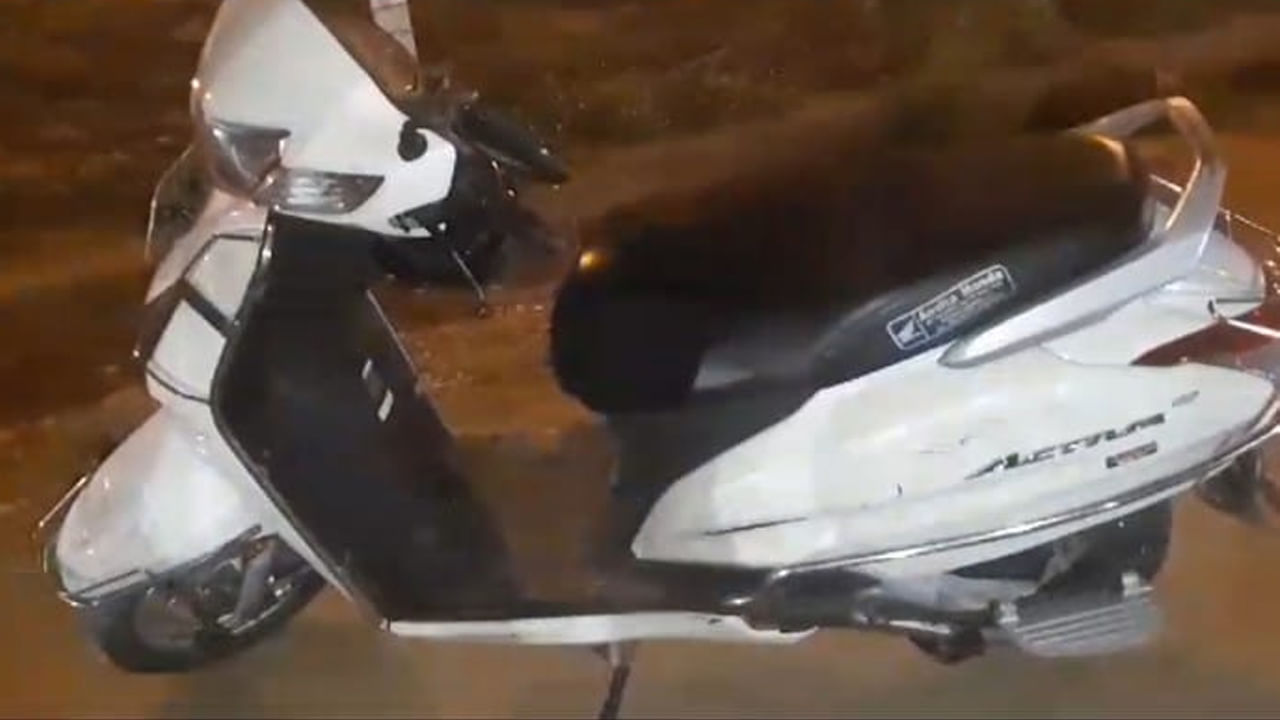 Mangalagiri: 5 కేజీల బంగారం నగలు బ్యాగులో పెట్టుకుని స్కూటీపై బయలుదేరాడు.. కొంత దూరం వెళ్లాక