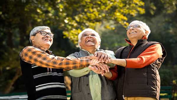 Pension Plans: పింఛన్ విషయంలో కేంద్రం కీలక చర్యలు.. ఇకపై ప్రతి పౌరుడికి నెలనెలా ఠంచన్గా పింఛన్..!