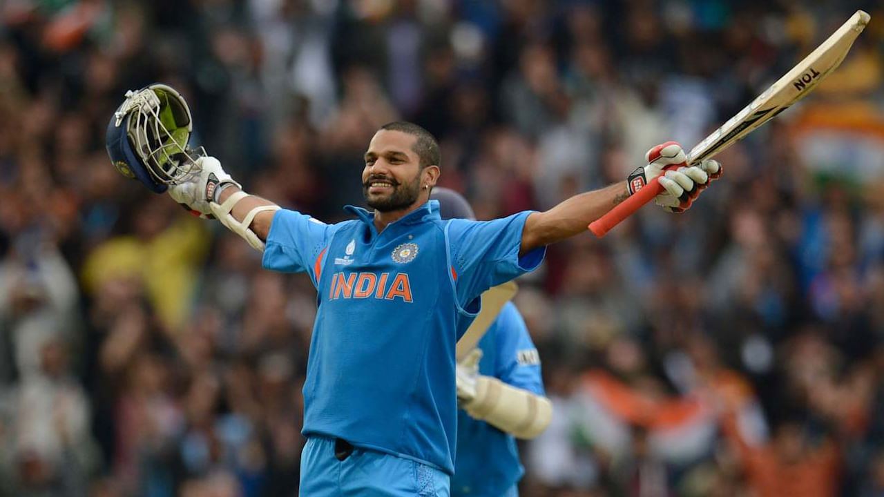 ఇక దుబాయ్‌లో అందరికంటే అత్యధిక వ్యక్తిగత స్కోర్‌ ప్లేయర్‌గా మన టీమిండియా గబ్బర్‌ శిఖర్‌ ధావన్‌ నిలిచాడు. 2018 ఆసియా కప్‌లో హాంకాంగ్‌పై 127 పరుగుల ఇన్నింగ్స్‌ ఆడాడు. పసికూన జట్టుపై తన పంజా విసిరాడు. గబ్బర్‌ దెబ్బకు హాంకాంగ్‌ విలవిల్లాడిపోయింది. దుబాయ్ ఇంటర్నేషనల్ స్టేడియంలో జరిగిన వన్డే మ్యాచ్‌ల్లో అత్యధిక స్కోరు సాధించిన ఓపెనర్‌గా శిఖర్ ధావన్ పేరు చరిత్రలో నిలిచిపోయింది.