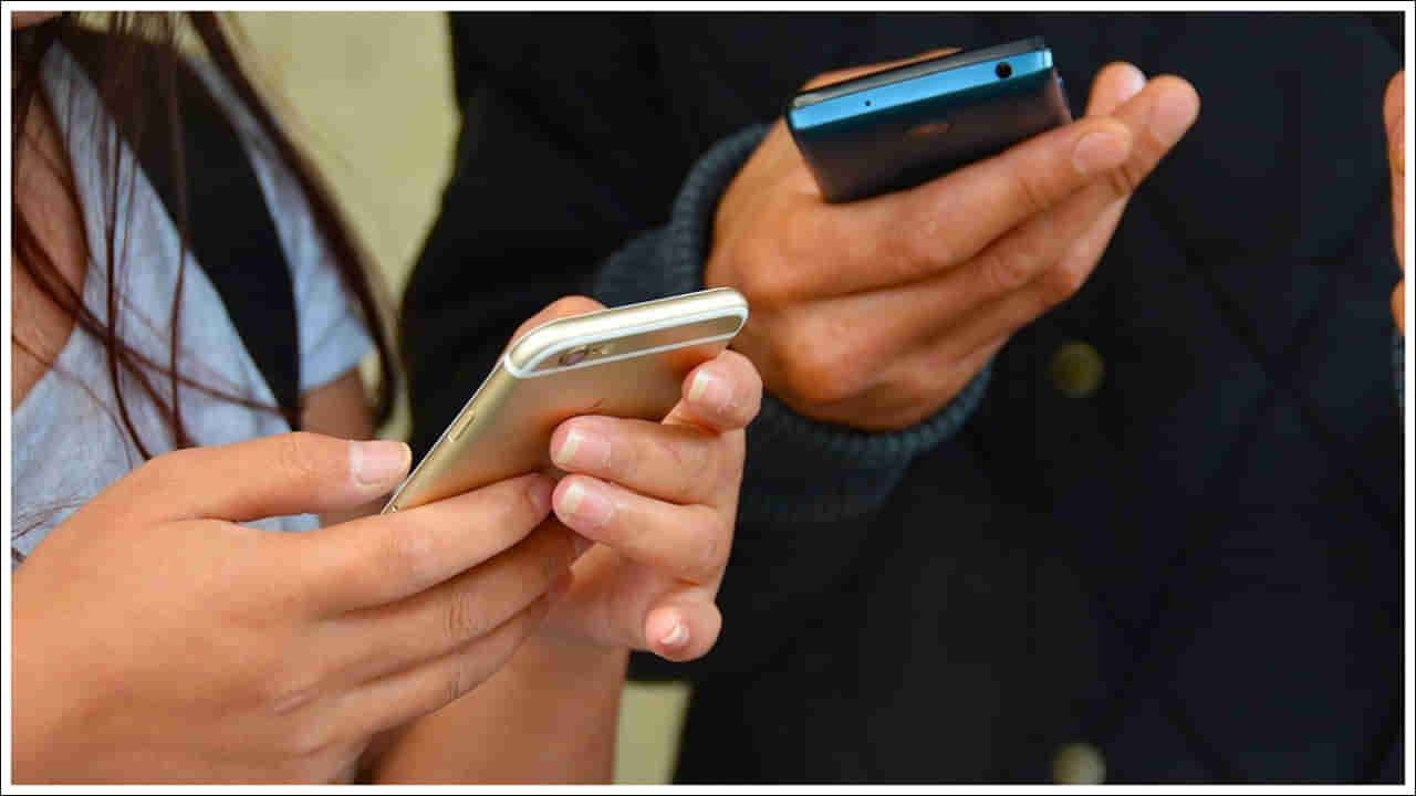 Smartphone Tips: ఈ ట్రిక్స్‌ పాటిస్తే మీ స్మార్ట్‌ఫోన్‌ ఎప్పుడూ హ్యాక్‌ కాదు..!