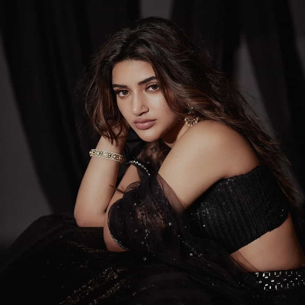 ముందు ఈ సినిమాలో త్రిప్తి దిమ్రిని పీమేల్ లీడ్‌గా తీసుకున్నా.. తాజాగా శ్రీలీల ఆమెను రీ ప్లేస్ చేసారు. బాలీవుడ్ క్లాసిక్స్‌లో ఆషికి ఫ్రాంచైజీ ఒకటి. 13 ఏళ్ళ తర్వాత ఈ సిరీస్‌లో పార్ట్ 3 వస్తుంది. 