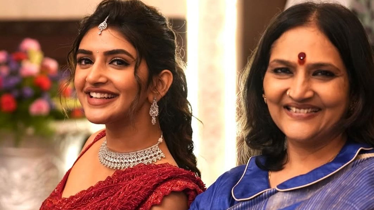 ప్రస్తుతం ఈ ముద్దుగుమ్మ తెలుగులో విజయ్ దేవరకొండ 12 మూవీ, ఉస్తాద్ భగత్ సింగ్, అనగనగా ఒక రాజు సినిమాల్లో నటిస్తోంది. ప్రస్తతం ఈ సినిమాలు నిర్మాణంలో ఉన్నాయి.