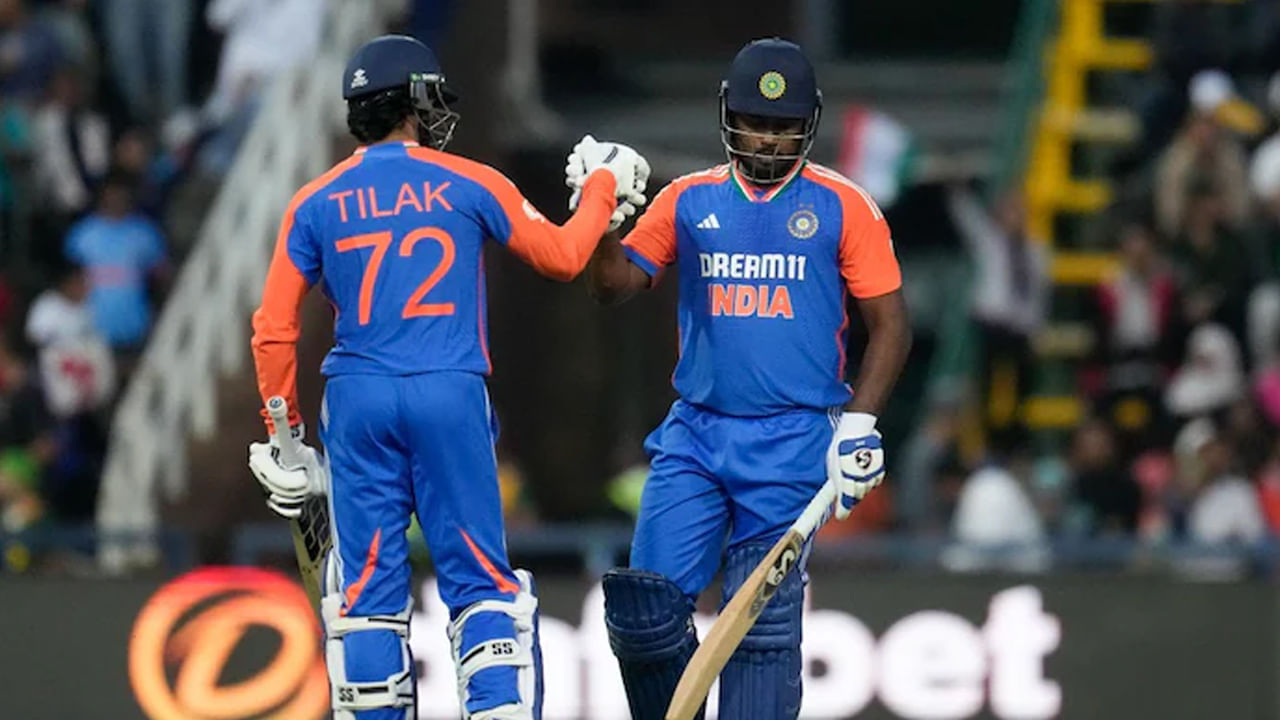 Fastest 9000 Runs in T20 Cricket Record: ప్రస్తుతం, టెస్ట్, వన్డేల కంటే ఎక్కువ టీ20 క్రికెట్ జరుగుతోంది. చాలా మంది అభిమానులు కూడా ఈ ఫార్మాట్ చూడటానికి ఇష్టపడుతున్నారు. అందుకే ఇప్పుడు చాలా దేశాలలో ప్రైవేట్ టీ20 టోర్నమెంట్లు జరుగుతున్నాయి. టీ20 క్రికెట్‌లో ఒకదాని తర్వాత ఒకటి భారీ రికార్డులు నమోదవడానికి ఇది కూడా ఒక పెద్ద కారణం. ఇటీవల కేకేఆర్ స్టార్ ఆటగాడు ఆండ్రీ రస్సెల్ తన పేరు మీద ఒక భారీ రికార్డును నమోదు చేసుకున్నాడు.