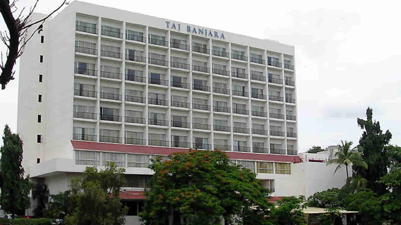 Taj Banjara: హైదరాబాద్లోని తాజ్ బంజారా హోటల్ను సీజ్ చేసిన GHMC అధికారులు! కారణం ఇదే..