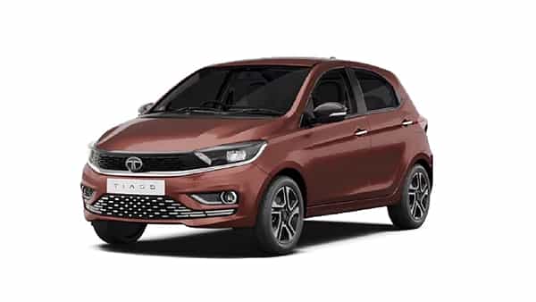New Tata Tiago: కొత్త టియాగో లుక్ అదరహో.. 2025 మోడల్ ఈవీ విడుదల