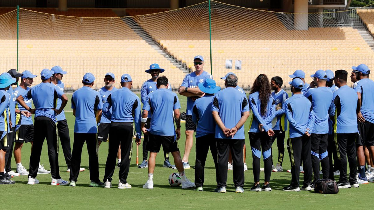 Champions Trophy: ఛాంపియన్స్ ట్రోఫీ ముందు టీమిండియాకు బిగ్ షాక్! తండ్రి చనిపోవడంతో..