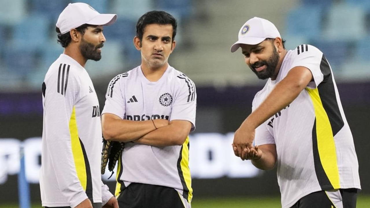 Champions Trophy: నువ్వు టీమ్లో ఉండవ్..! ఆ స్టార్ ప్లేయర్కు తేల్చి చెప్పేసిన హెడ్ కోచ్ గౌతమ్ గంభీర్!