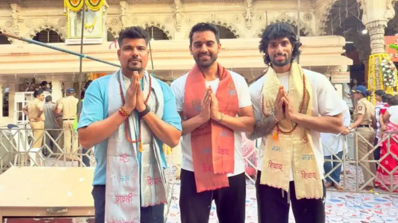 Mahashivratri 2025: హర హర మహాదేవ.. పురాతన శివాలయంలో టీమిండియా క్రికెటర్ల పూజలు.. ఫొటోస్ వైరల్