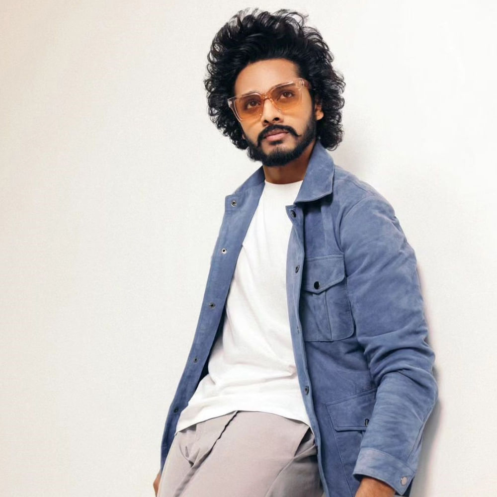 అటు సిద్ధు జొన్నలగడ్డ లైఫ్‌లో టిల్లు మూవీని మర్చిపోలేరు.  టిల్లు స్క్వేర్‌తో వంద కోట్లు దాటి మంచి హైలో ఉన్నారు సిద్ధు జొన్నలగడ్డ. వీరిద్దరూ నెక్స్ట్ సైన్‌ చేసే సినిమాల విషయంలో చాలా జాగ్రత్తగా ఉండాలని సలహాలిస్తున్నారు ఫ్యాన్స్.  