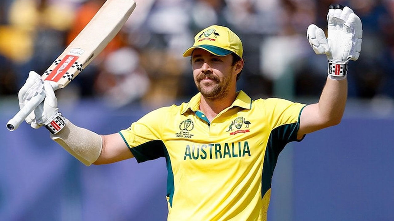 5. ట్రావిస్ హెడ్: బోర్డర్ గవాస్కర్ ట్రోఫీలో ఆస్ట్రేలియా డాషింగ్ బ్యాట్స్‌మన్ ట్రావిస్ హెడ్ అత్యధిక పరుగులు చేసిన ఆటగాడు. భారత్‌తో జరిగిన 5 మ్యాచ్‌ల్లో అతను 448 పరుగులు చేశాడు. ఈ కాలంలో, అతని బ్యాట్ నుంచి వరుసగా రెండు సెంచరీలు (అడిలైడ్, గబ్బా టెస్ట్) వచ్చాయి. శ్రీలంకతో జరిగిన తొలి టెస్ట్ తొలి ఇన్నింగ్స్‌లో అతను కేవలం 40 బంతుల్లోనే 57 పరుగులు చేశాడు. ట్రావిస్ తరచుగా మూడు ఫార్మాట్లలో వేగంగా పరుగులు సాధించడంలో ప్రసిద్ధి చెందాడు. ఛాంపియన్స్ ట్రోఫీలో ఆస్ట్రేలియా జట్టుకు అతను X ఫ్యాక్టర్‌గా నిరూపించుకోగలడు.