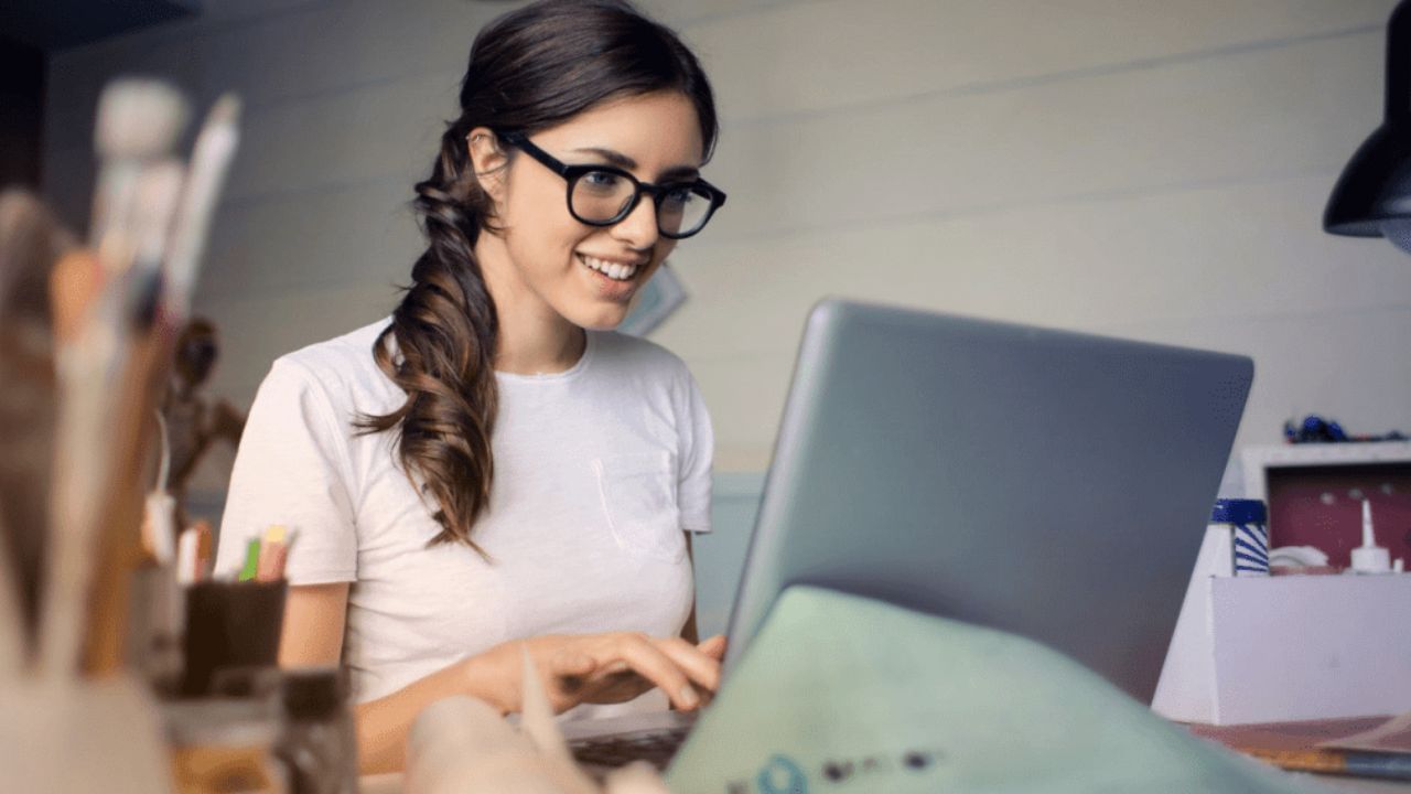 మీరు మీ జ్ఞాపకశక్తిని మెరుగుపరుచుకోగలరని నమ్మితే దాని కోసం ప్రయత్నించే అవకాశం పెరుగుతుంది. నమ్మకం ఒక శక్తివంతమైన సాధనం. మీరు ప్రయత్నిస్తే ఏదైనా సాధించగలరని నమ్మడం ముఖ్యం.