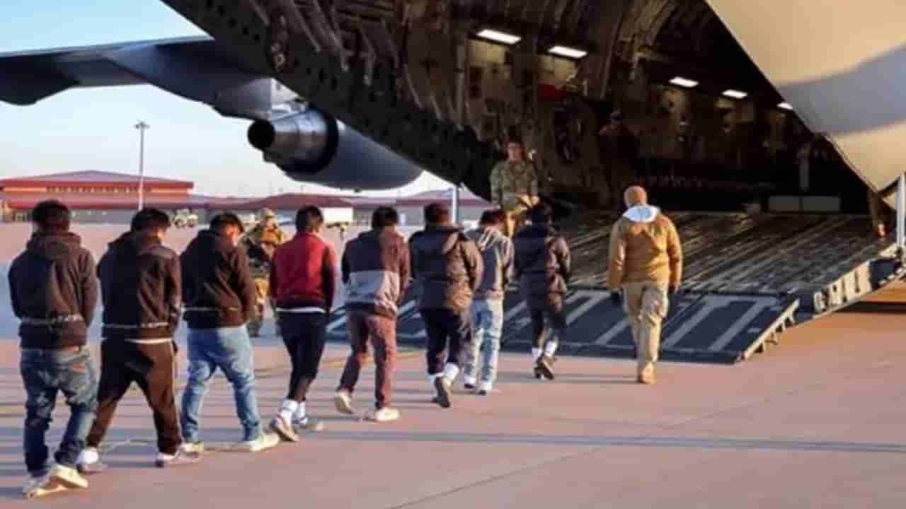 Trump Effect: భారత్కు తగిలిన ట్రంప్ సెగ.. 18 వేల మందిని గెంటేసిన అమెరికా..!