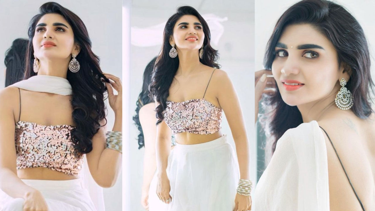 ప్రస్తుతం ఈ ఫొటోలు నెట్టింట తెగ వైరల్ అవుతున్నాయి. దీంతో కార్ వాన్ లో నీ అందాలు చూస్తే ఎవరైనా పడిపోవాల్సిందే.. సో బ్యూటిఫుల్ అంటూ కొందరు కామెంట్స్ చేస్తే, ఇమ్మన్యూల్ నీ వర్ష జాగ్రత్త అంటూ మరికొందరు అంటూ కామెంట్స్ చేస్తున్నారు నెటిజన్స్.