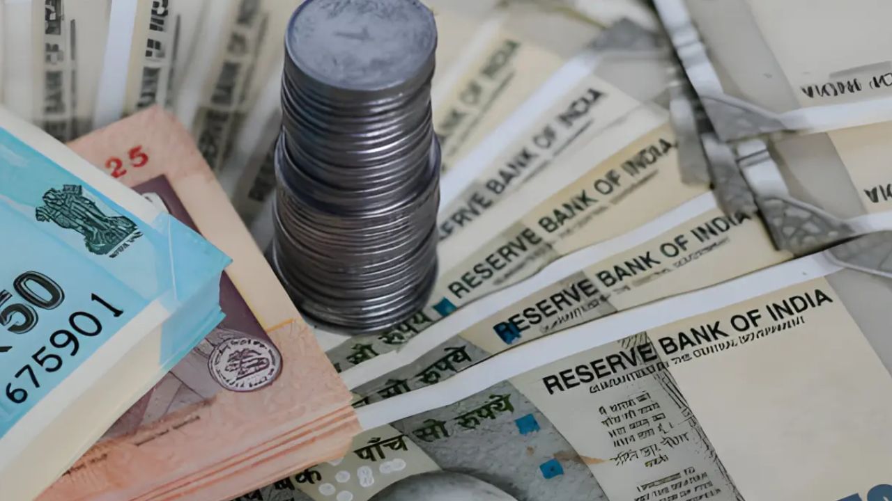 అర్థిక సమస్యలు, అప్పుల భారంతో ఇబ్బంది పడుతున్నారా..? ఇంట్లో ఈ తప్పులు చేస్తే డబ్బు నిలవదు..!