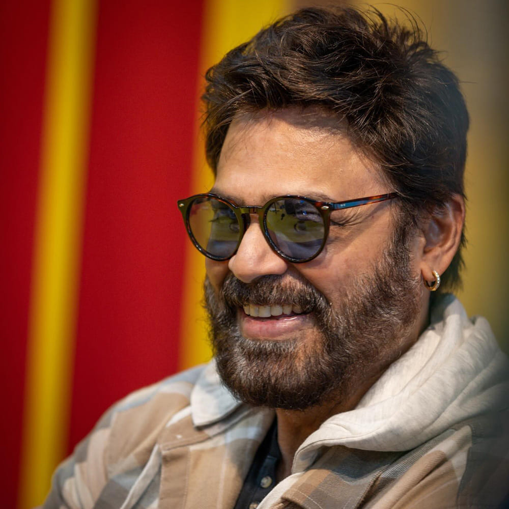 దాంతో వెంకీ నెక్ట్స్ సినిమా ఏమై ఉంటుందా అనే ఆసక్తి మొదలైందిప్పుడు. ఈయన కోసం 4 ప్రొడక్షన్ హౌజ్‌లు అయితే వేచి చూస్తున్నారు.. కానీ ఏదీ కన్ఫర్మ్ చేయలేదు. 