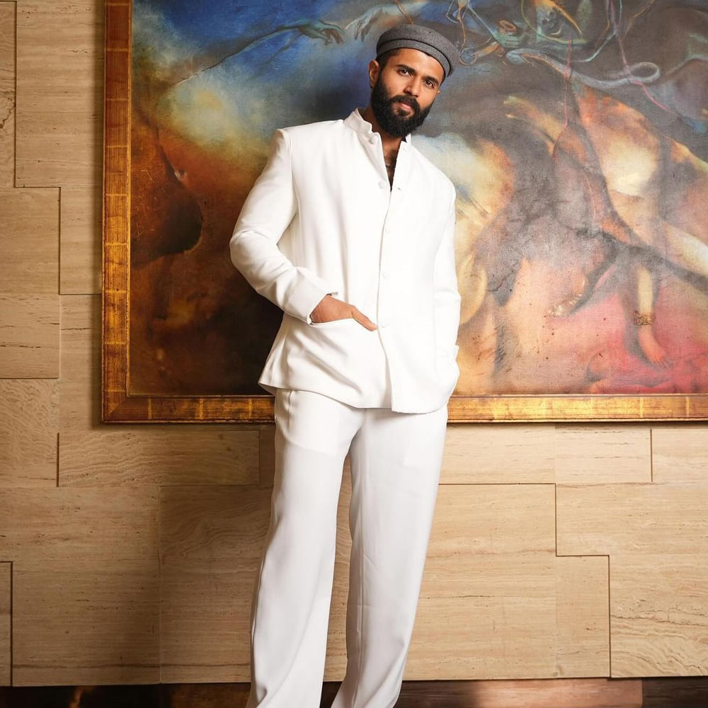 ఎస్‌వీసీ బ్యానర్‌లో తెరకెక్కుతున్న వీడీ 13 కూడా పీరియాడిక్ యాక్షన్ డ్రామాగానే ప్లాన్ చేస్తున్నారు. రివేంజ్‌ డ్రామాగా తెరకెక్కుతున్న ఈ సినిమాలో వింటేజ్‌ మాస్ యాక్షన్ హీరోగా కనిపించబోతున్నారు రౌడీ బాయ్‌. 