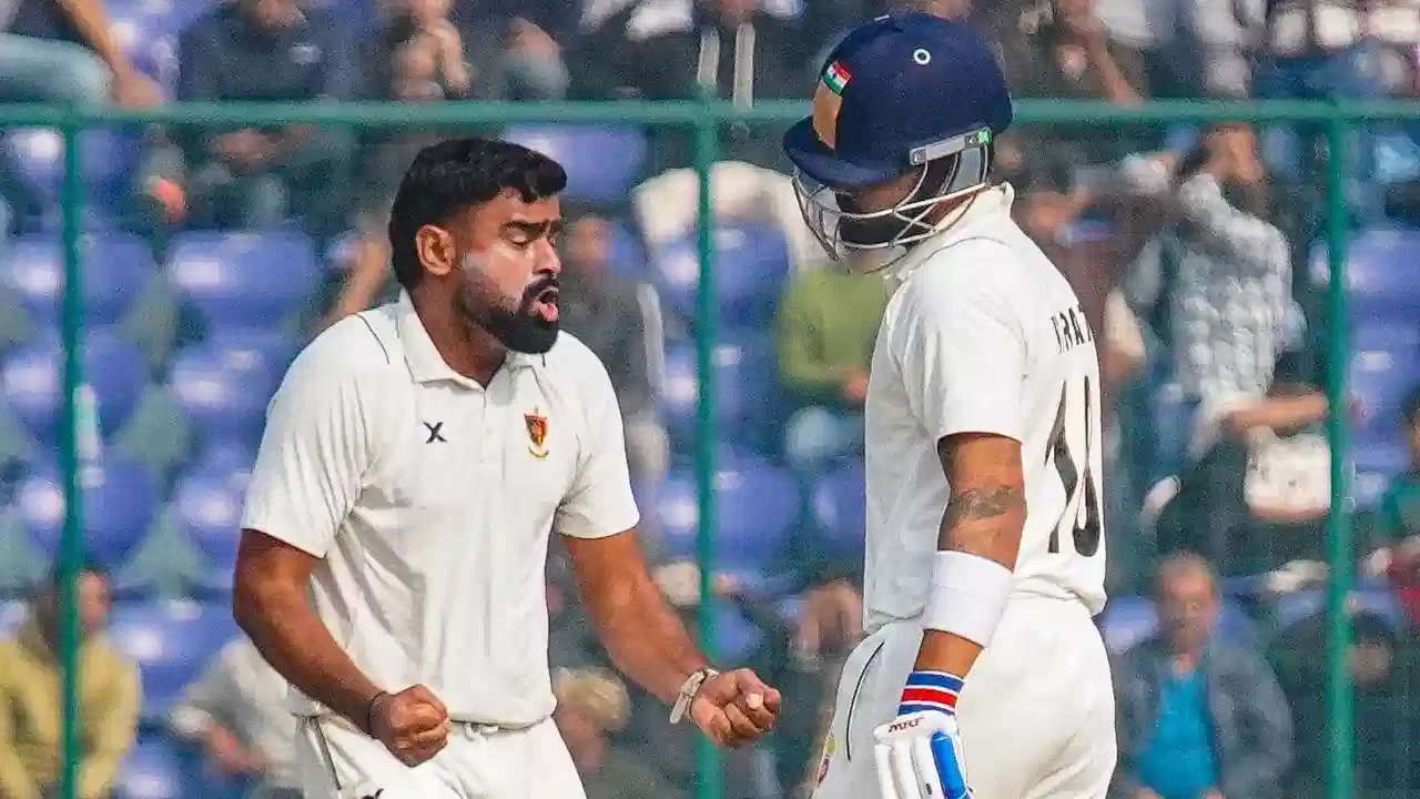 Ranji Trophy: విరాట్ కోహ్లీ అవుట్ వెనుక బస్సు డ్రైవర్ మాస్టర్ ప్లాన్! చిన్న కథ కాదురా సామీ.!