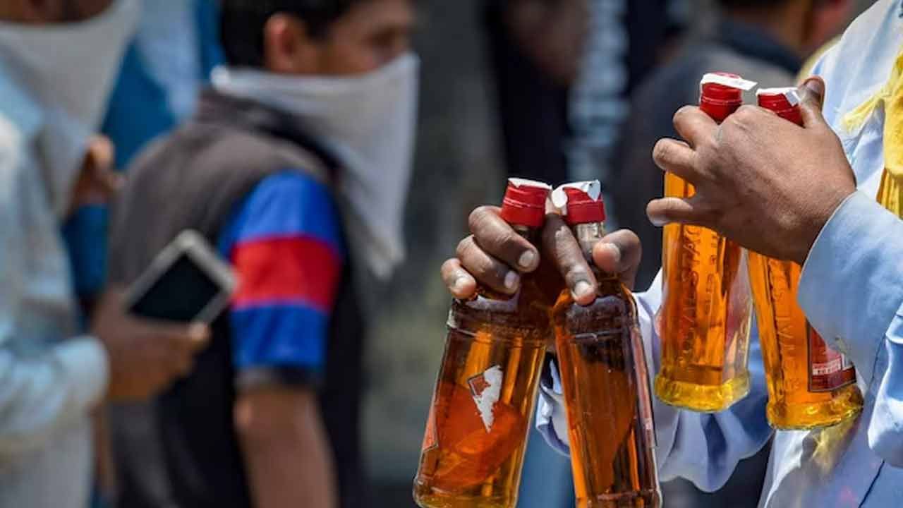 Liquor Shops: మందు బాబులకు బ్యాడ్ న్యూస్.. 3 రోజులు మద్యం షాపులు బంద్!