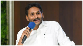 Viral Video: ఓర్నీ.. ఇదేదో మ్యాజిక్‌లా ఉందే.. ఈకల్లేని కోడిపుంజును ఎక్కడైనా చూశారా..?