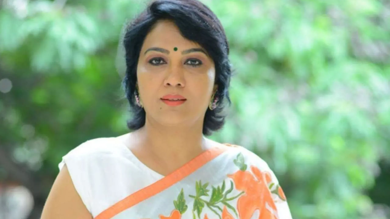 Actress Hema: శివగామి లాంటి పాత్రలు ఇచ్చినా సినిమాలు చేయనంటోన్న హేమ.. ఇప్పుడేం చేస్తుందో తెలుసా?