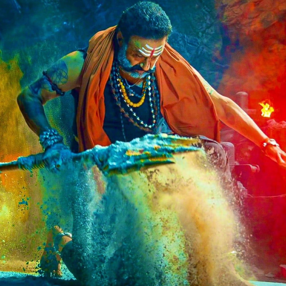 ఇక సంక్రాంతికి డాకూ మహరాజ్‌గా వచ్చిన బాలయ్య.. దసరాకు అఖండ 2తో రానున్నారు. ఎన్నికల కారణంగా 2024లో వచ్చిన బాకీని 2025లో తీర్చేస్తున్నారు NBK. 