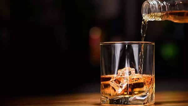 Lifestyle: ఆల్కహాల్ తాగడం సడన్ గా మానేస్తే ఏమవుతుందో తెలుసా..? ఇది చూసేయండి