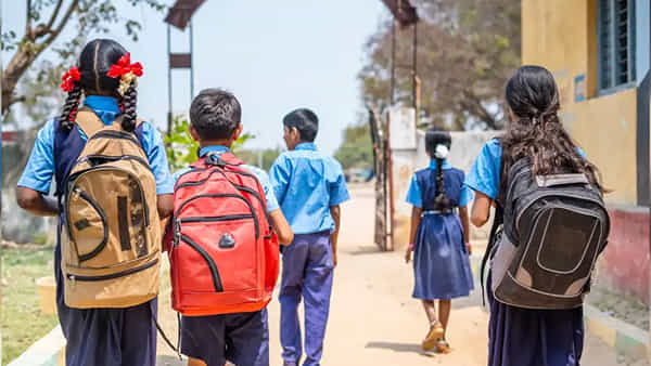 Andhra: ఏపీ విద్యార్ధులకు అద్దిరిపోయే స్వీట్ న్యూస్.. ఇది కదా కావాల్సింది