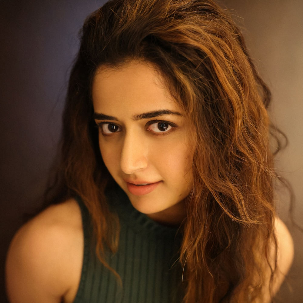 Ashika Looks