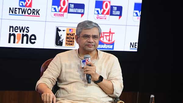 WITT 2025: భావ ప్రకటనా స్వేచ్ఛ అవసరం.. హద్దు దాటితే వేటు తప్పదుః అశ్విని వైష్ణవ్