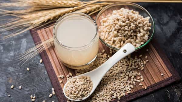 Barley Water Benefits: బార్లీ నీరు తాగితే ఎన్ని ప్రయోజనాలో తెలుసా..?